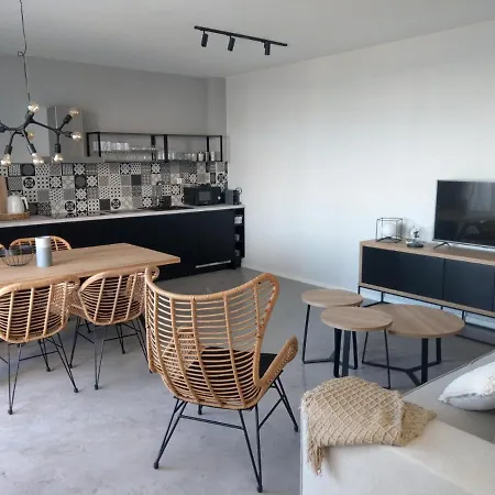 O'live - Designer Apartment